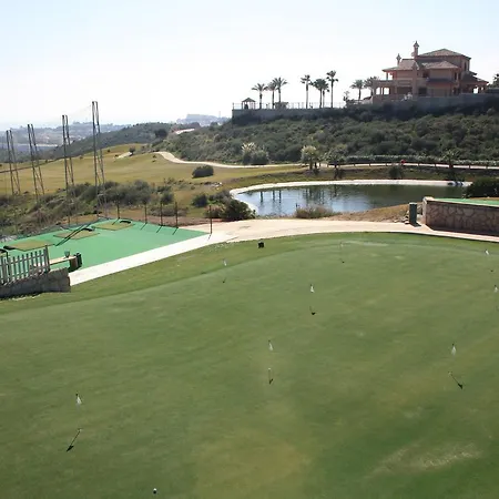 Calanova Sea Golf Otel